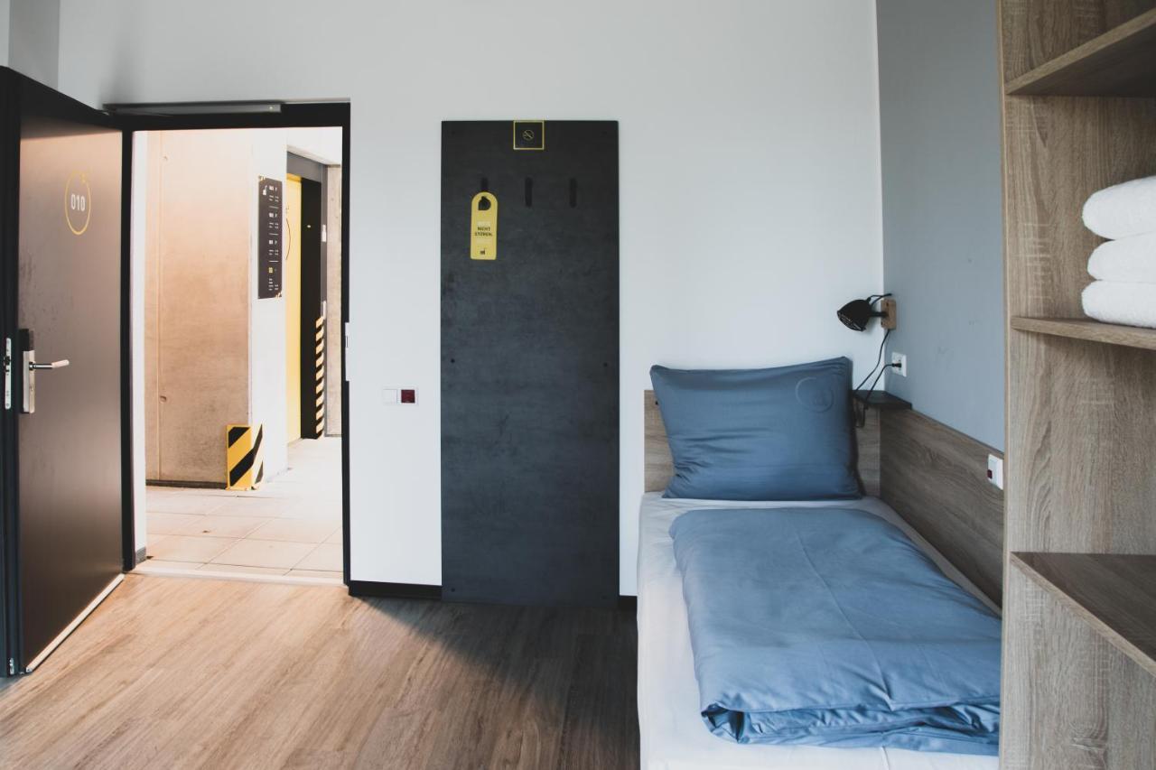 Das Schlafwerk Stuttgart-Nord Volldigitales Hotel-Self-Check In - Keine Rezeption-Lowbudget-Cashless Korntal-Münchingen Exterior foto